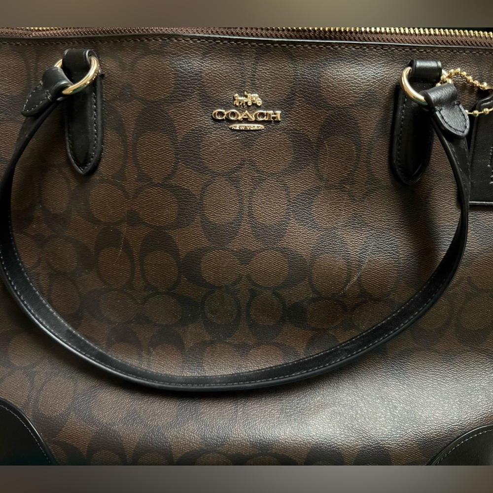 Coach Zip Top Tote In Signature Canvas - Picture 4 of 7